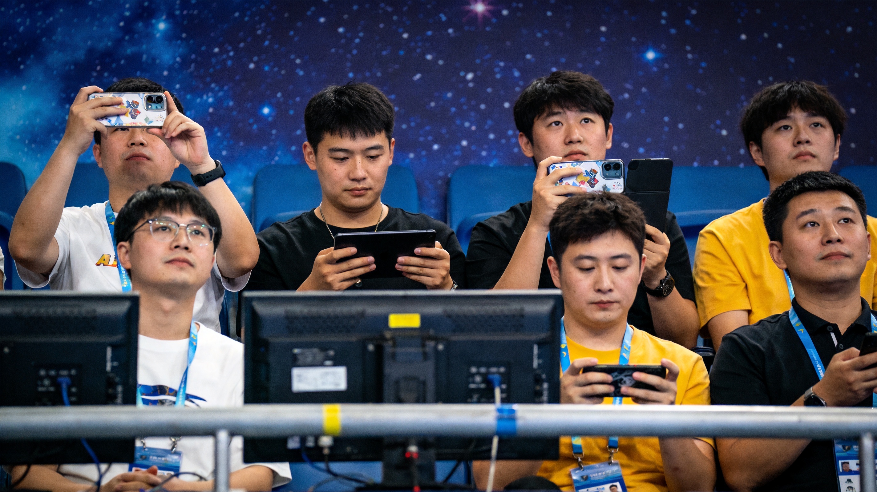 星空xk体育直播画面展示比分弹窗、控球率图表与实时赛况追踪场景